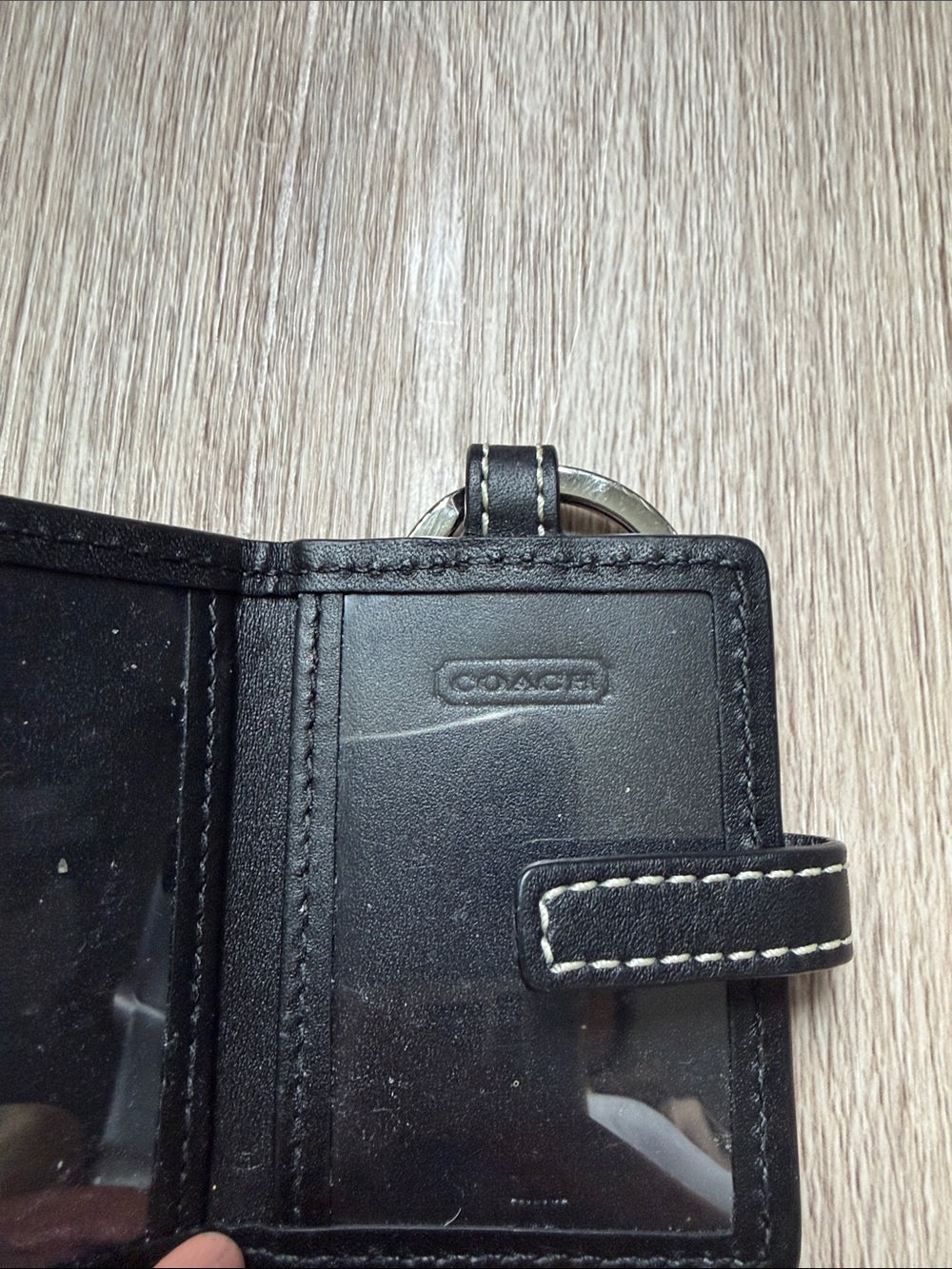 Coach Picture Frame Keychain - Picture 4 of 6